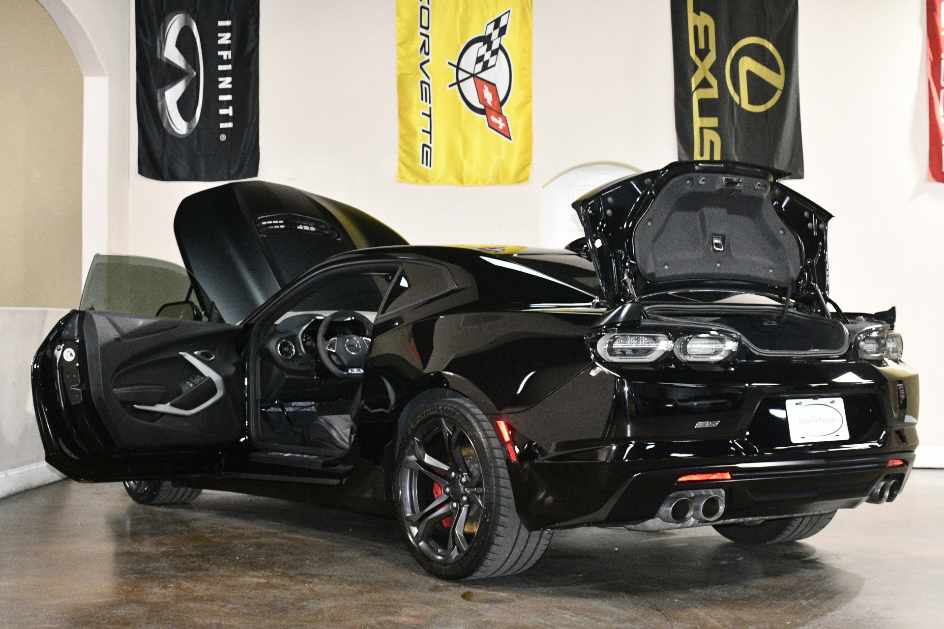 Used 2019 Chevrolet Camaro SS image 92