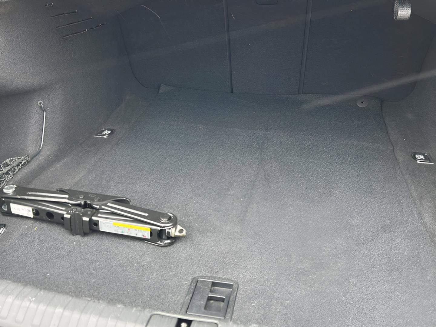 Used 2024 Audi A6 Premium Plus image 12