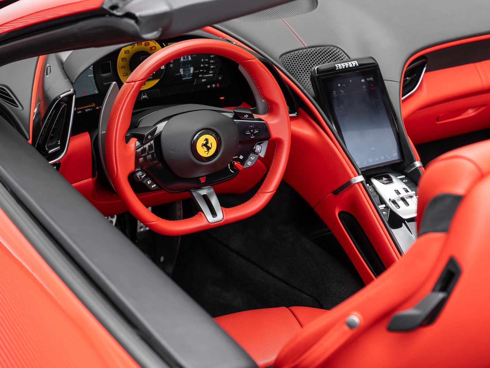 Used 2024 Ferrari Roma Spider image 10