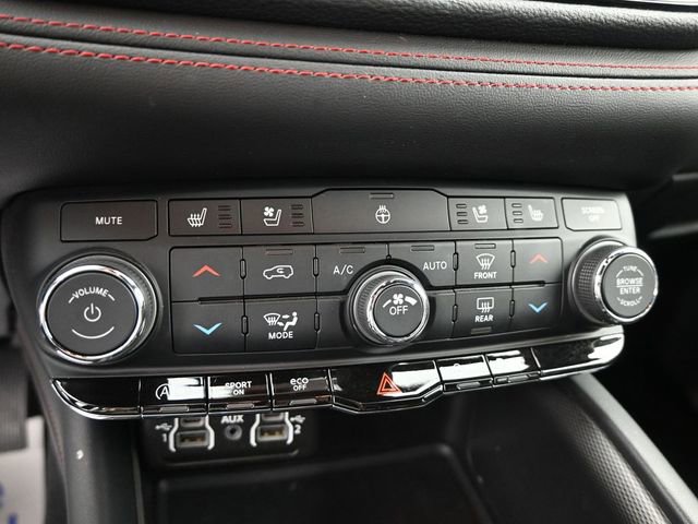 Used 2024 Dodge Durango GT image 35