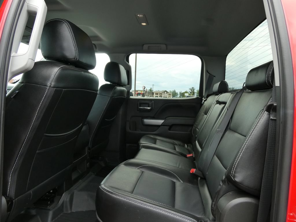 Certified 2018 Chevrolet Silverado 1500 LT w/ All Star Edition AWD/4WD image 18