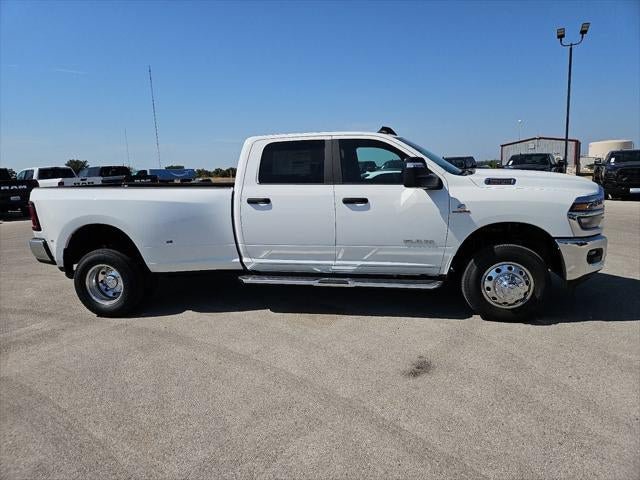 New 2026 RAM 3500 Big Horn AWD/4WD image 39