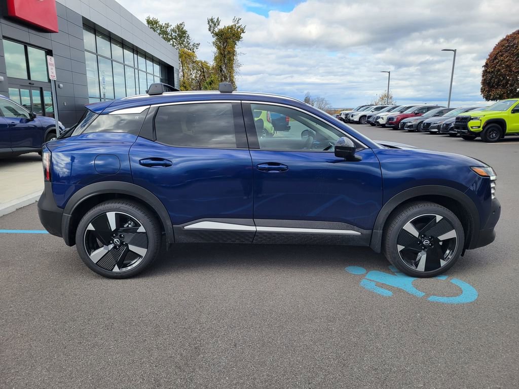 New 2026 Nissan Kicks SR w/ Cold Weather Package image 3