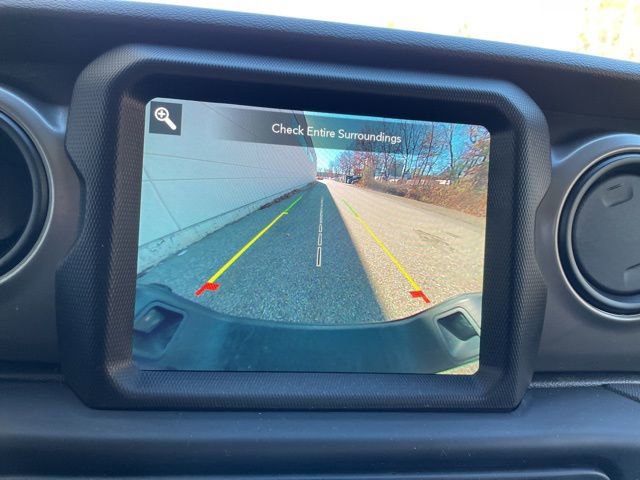 Used 2021 Jeep Gladiator Willys image 22