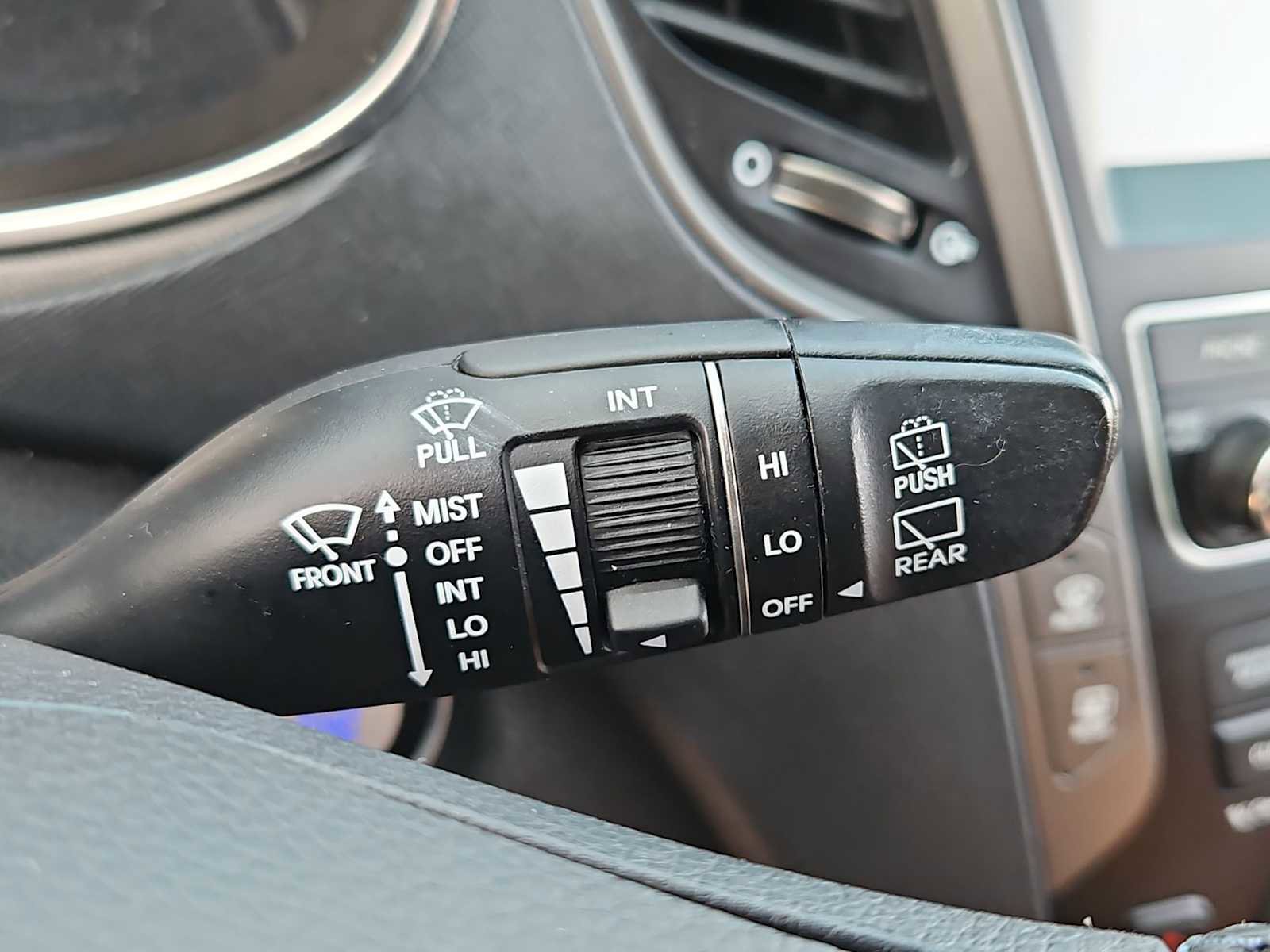Used 2018 Hyundai Santa Fe Sport 2.0T w/ Cargo Package image 25