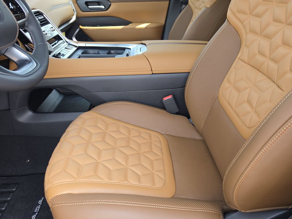 New 2026 Nissan Armada Platinum Reserve AWD/4WD image 11