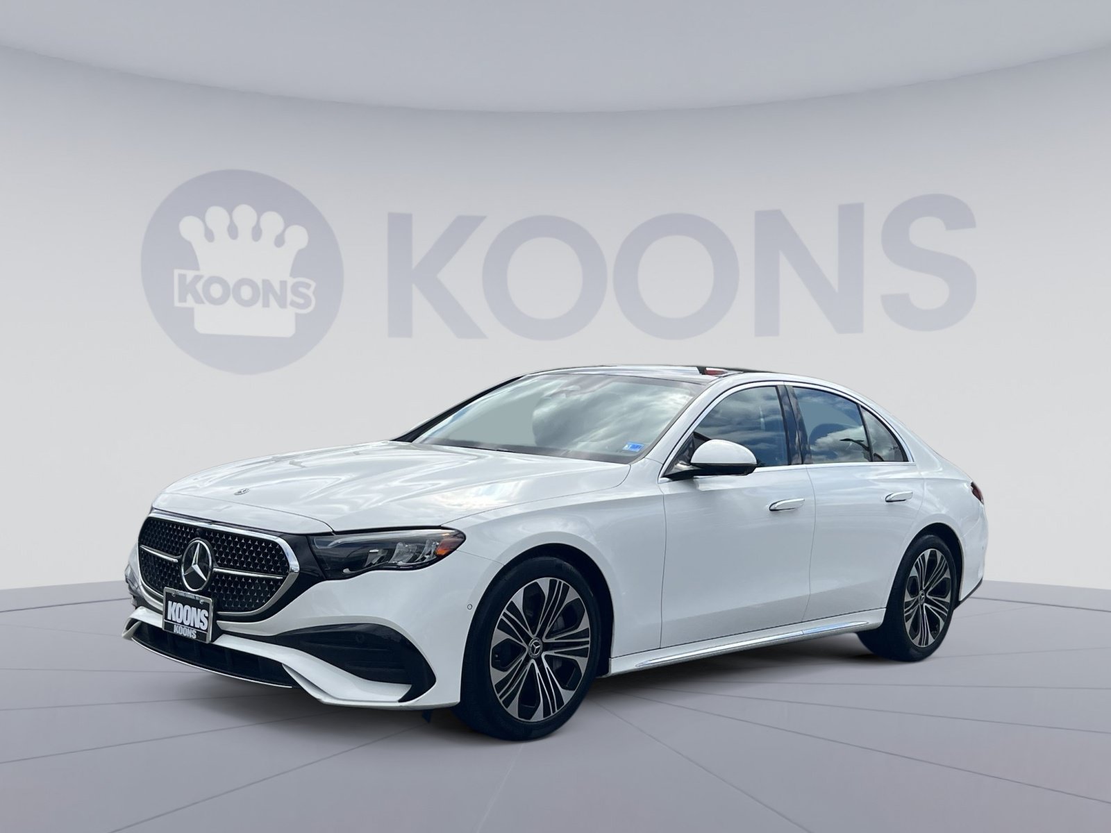 Used 2025 Mercedes-Benz E 450 4MATIC Sedan image 1