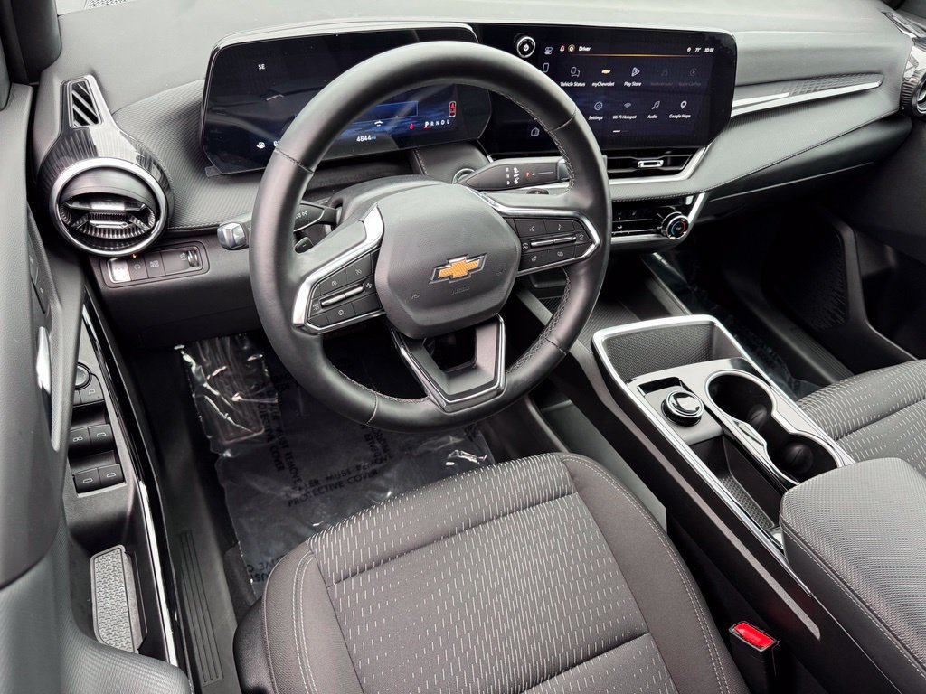 Used 2026 Chevrolet Equinox LT FWD image 25