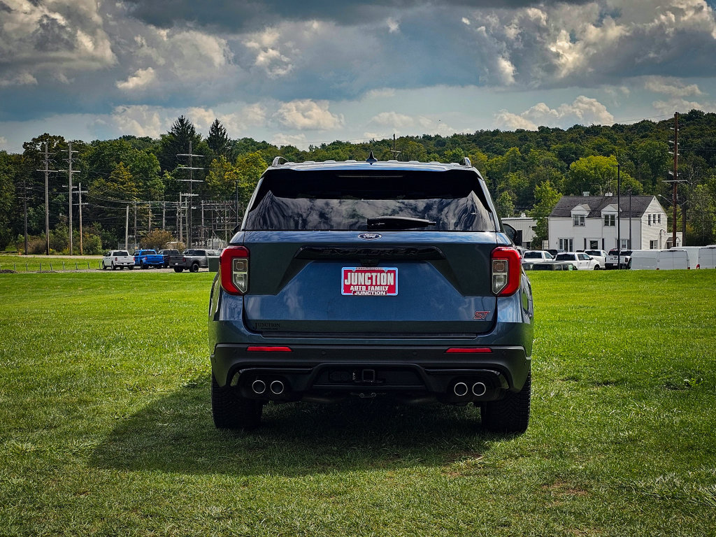 Used 2020 Ford Explorer ST w/ ST Street Pack AWD/4WD image 4