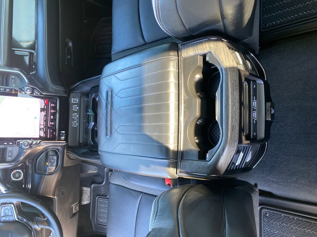 Used 2025 RAM 3500 Limited image 27