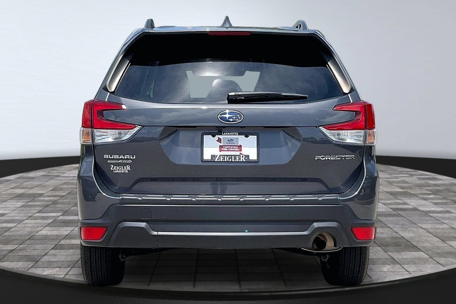 Certified 2023 Subaru Forester Premium AWD/4WD image 4