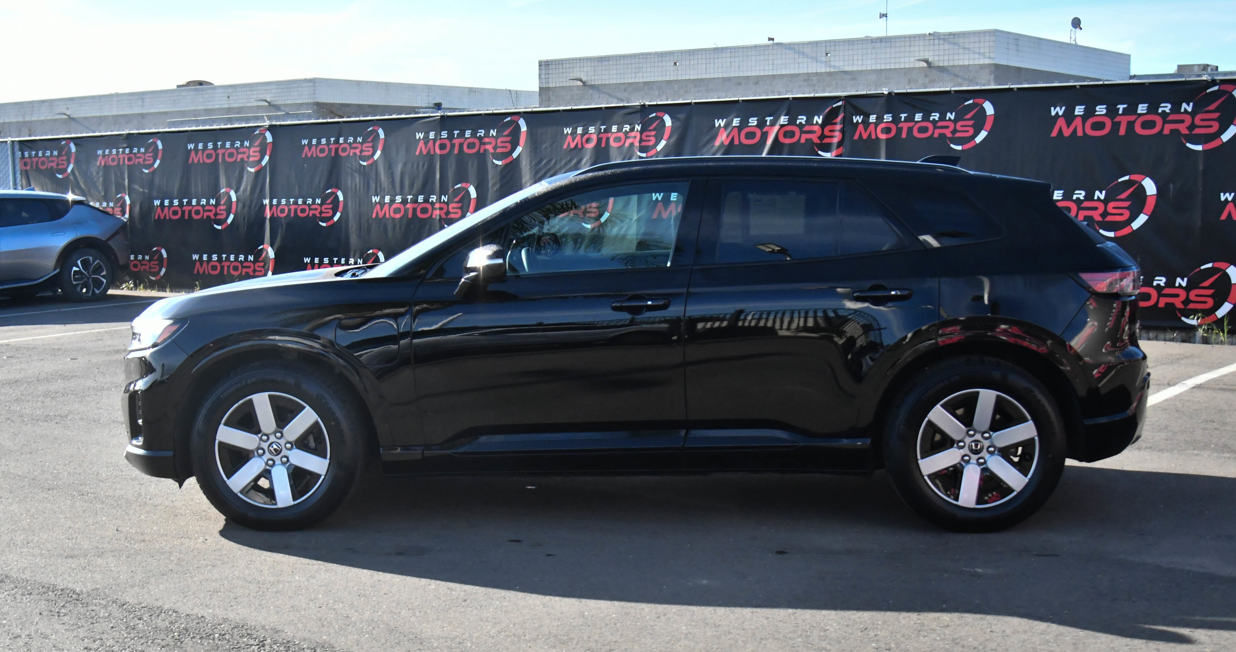 Used 2024 Honda Prologue Touring image 4