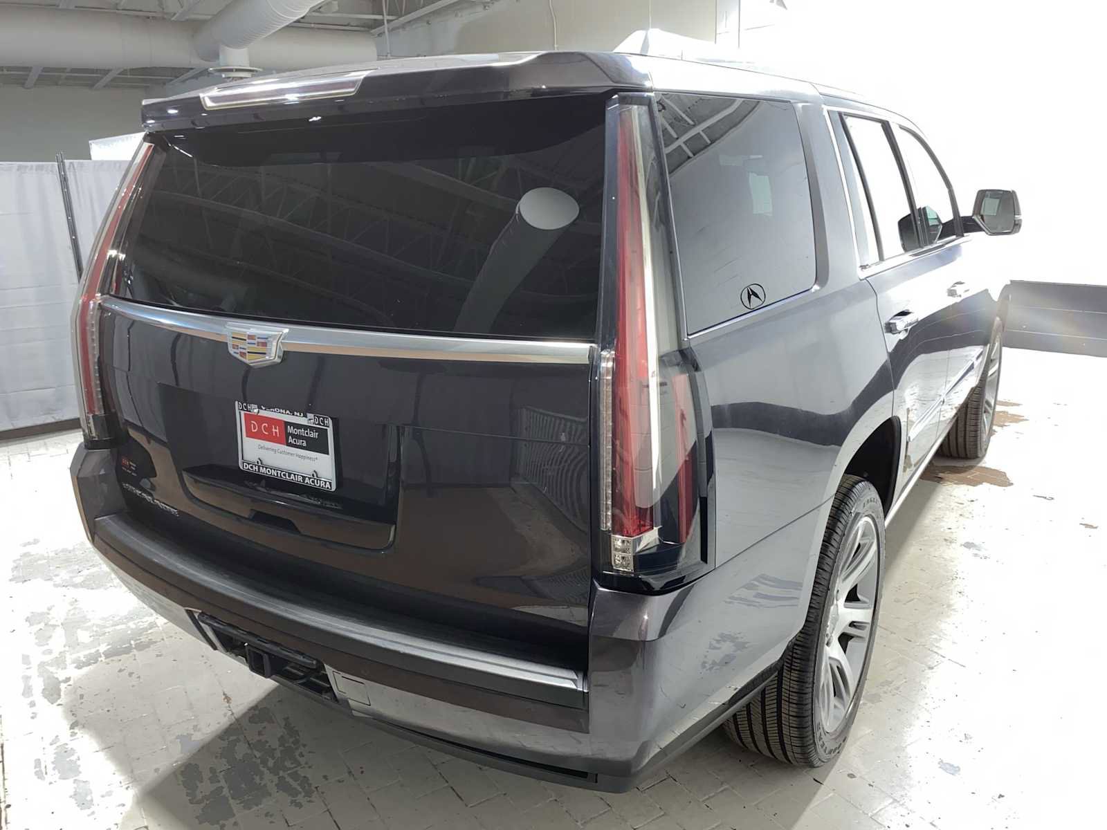 Used 2015 Cadillac Escalade Premium AWD/4WD image 26