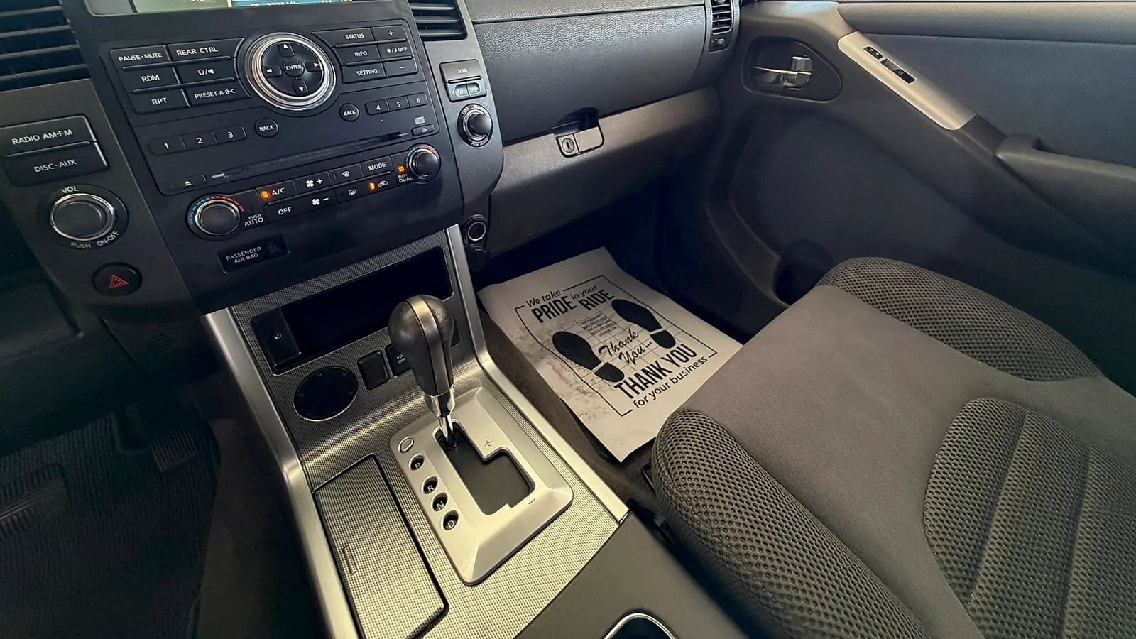 Used 2011 Nissan Pathfinder SV RWD image 32