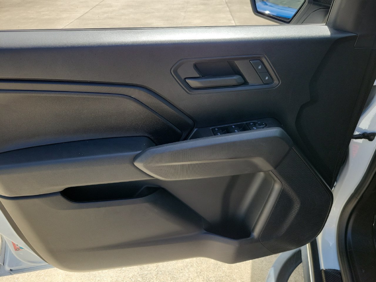 Used 2023 Chevrolet Colorado Trail Boss w/ Technology Package AWD/4WD image 12