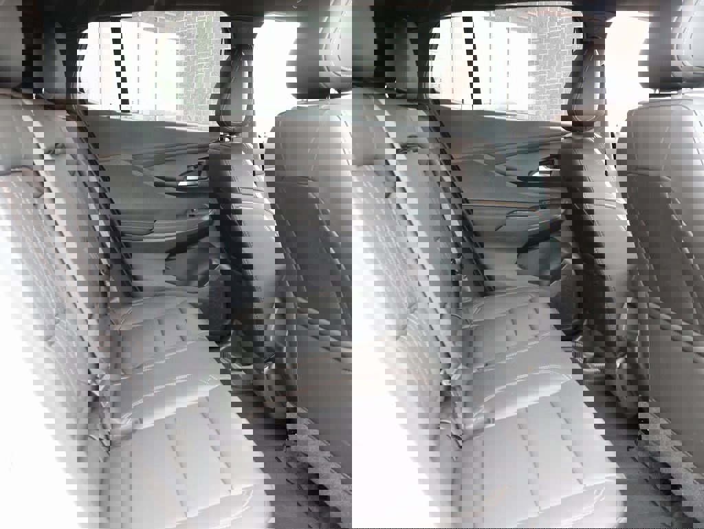 Used 2025 Buick Envista Avenir image 13