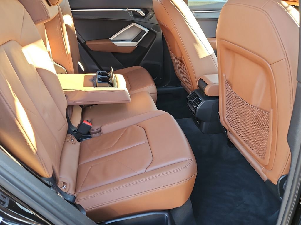 Used 2020 Audi Q3 2.0T Premium image 18