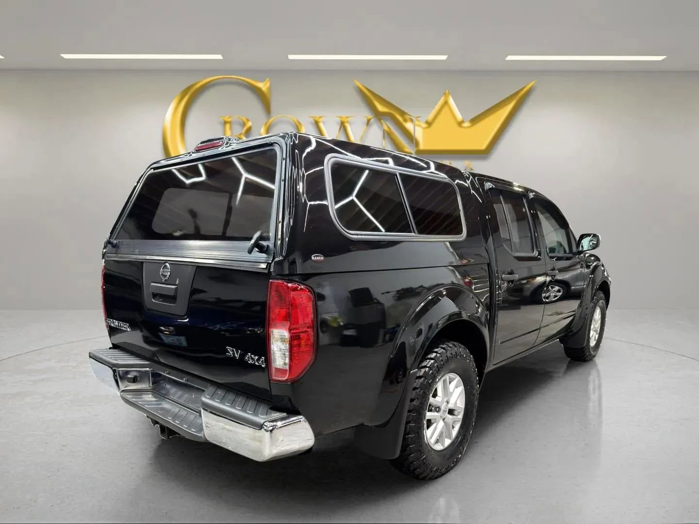 Used 2018 Nissan Frontier SV image 7