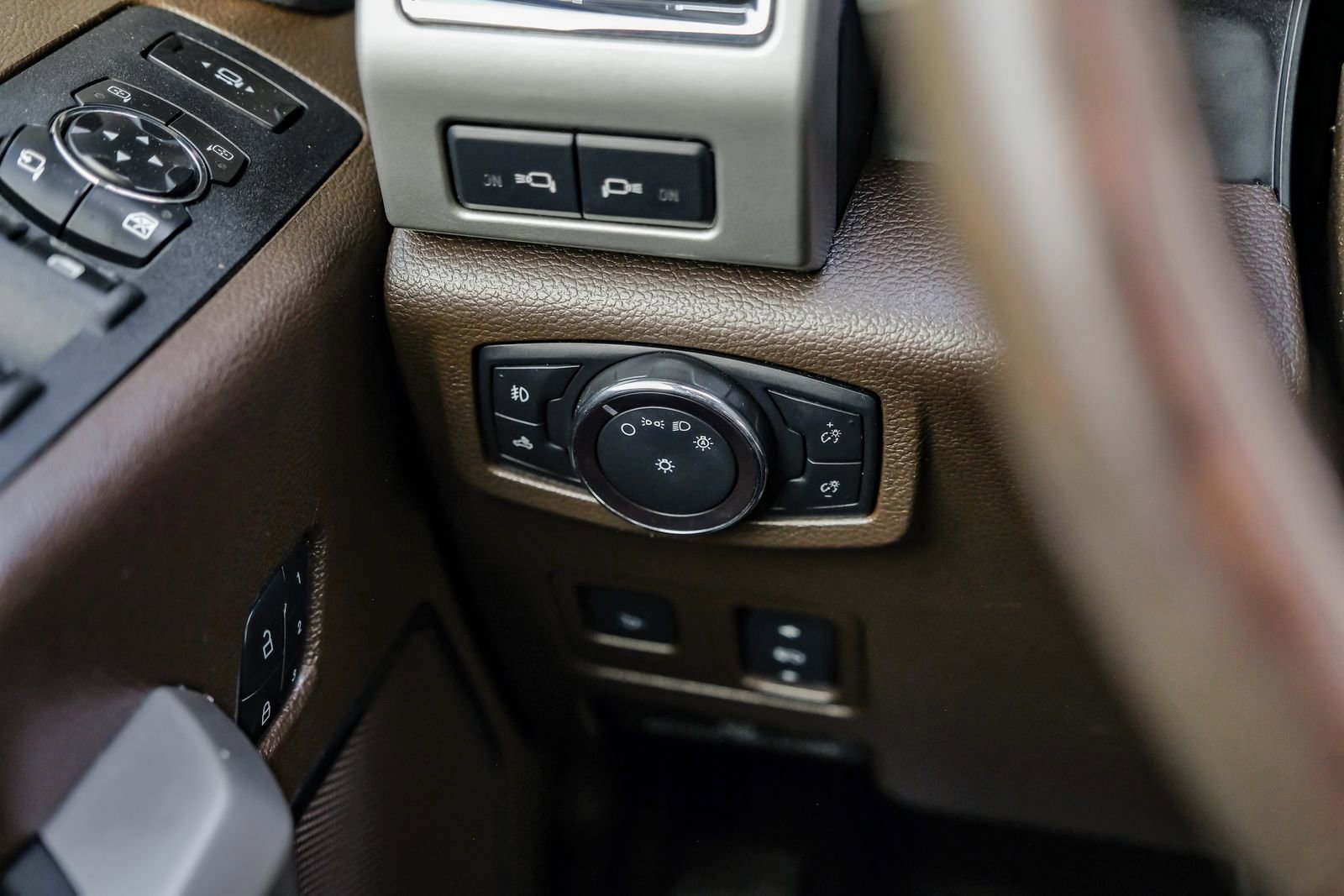 Used 2017 Ford F250 King Ranch w/ King Ranch Ultimate Package image 30