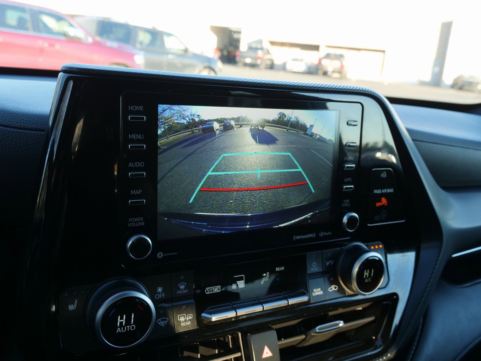 Used 2021 Toyota Highlander XSE image 26