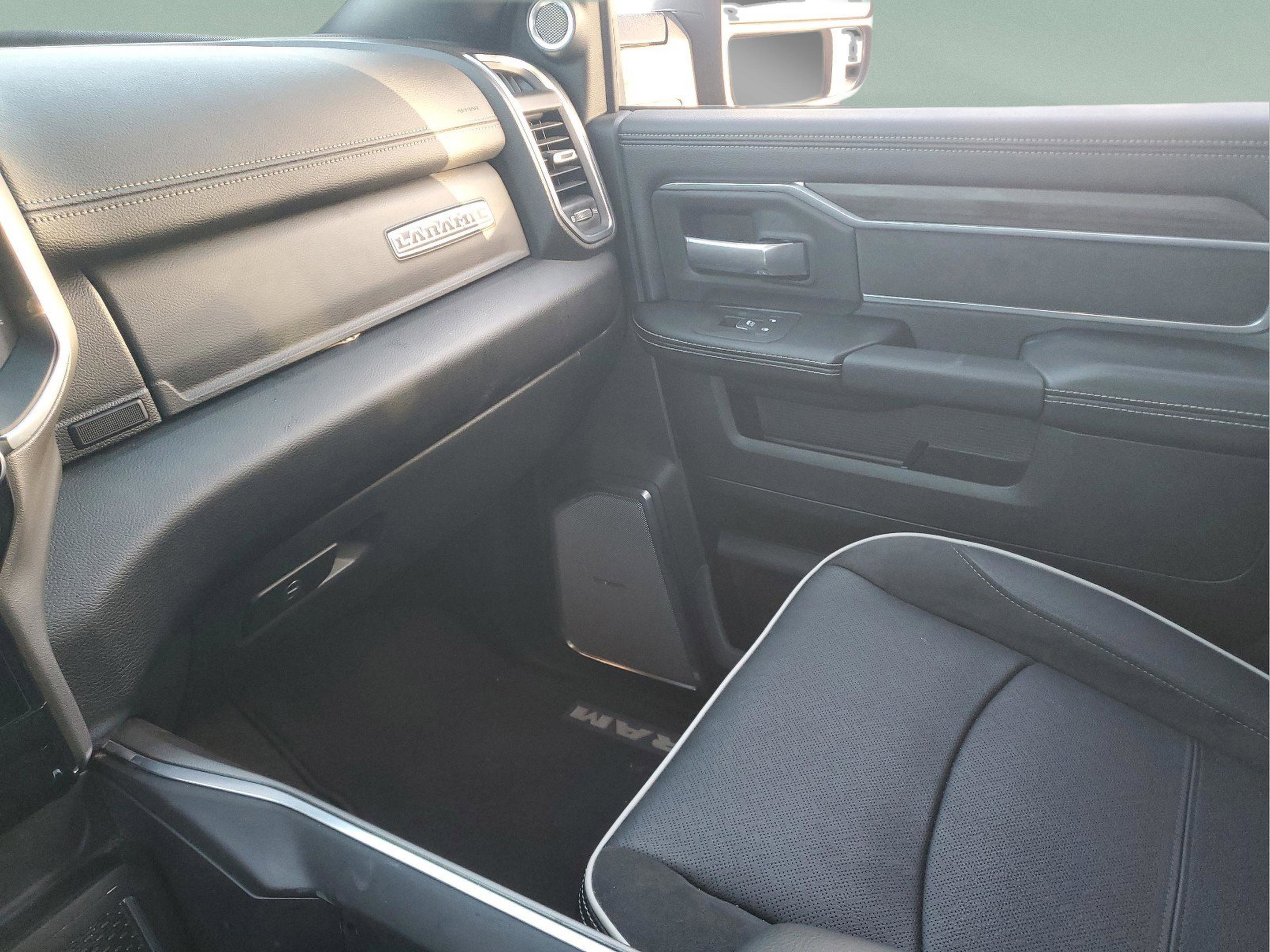 Used 2025 RAM 2500 Laramie image 20