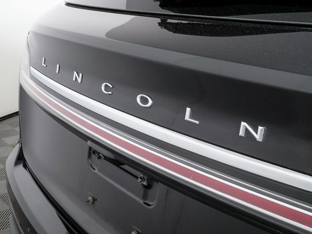 Used 2021 Lincoln Nautilus Reserve image 36