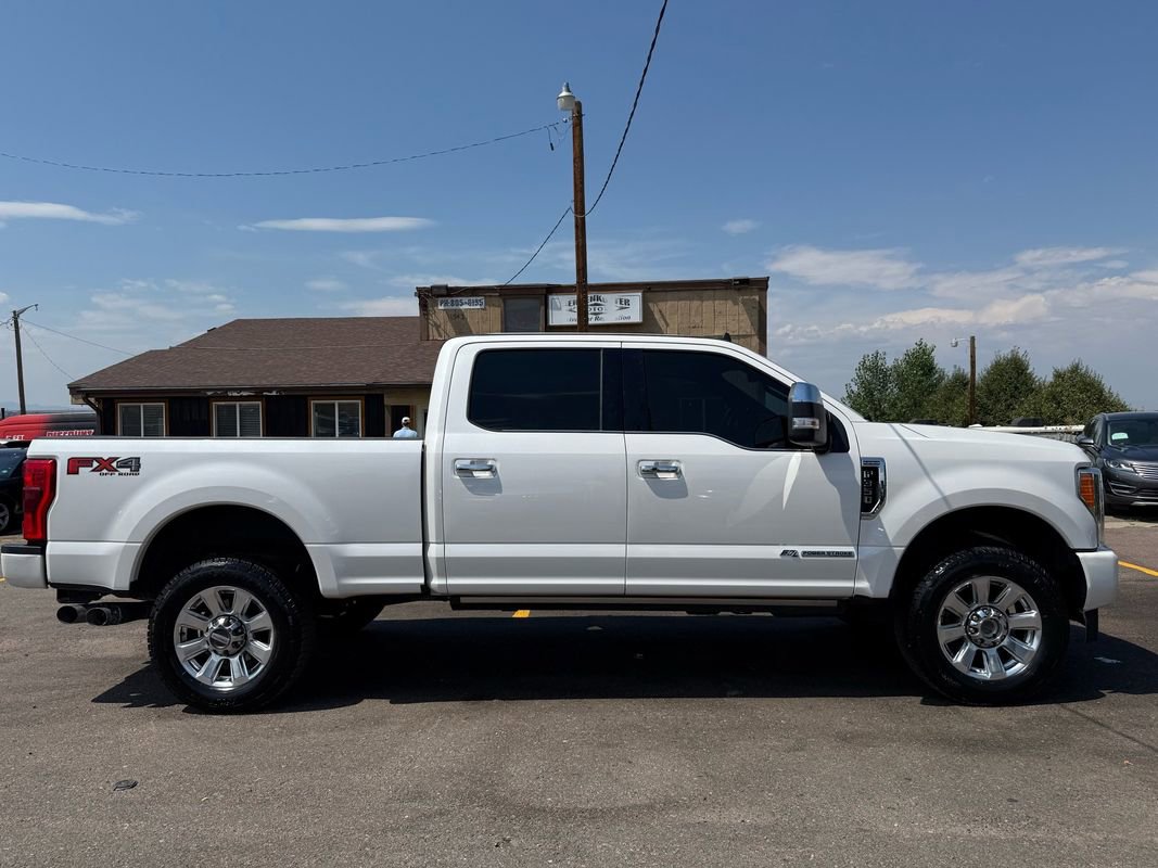 Used 2019 Ford F350 Platinum w/ Platinum Ultimate Package image 2