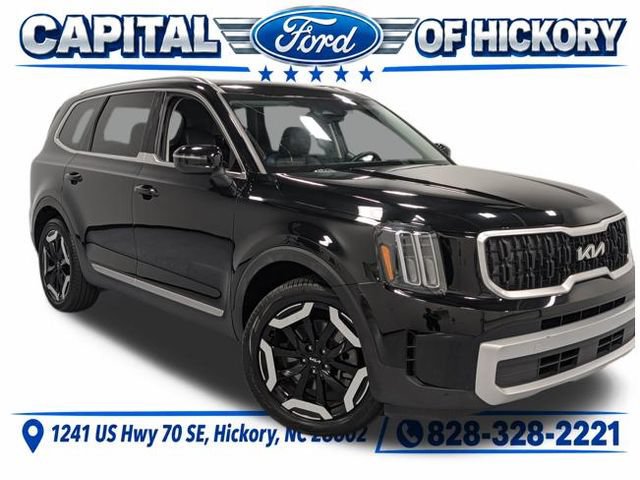 Used 2024 Kia Telluride EX w/ EX Captain's Chair Package FWD image 1