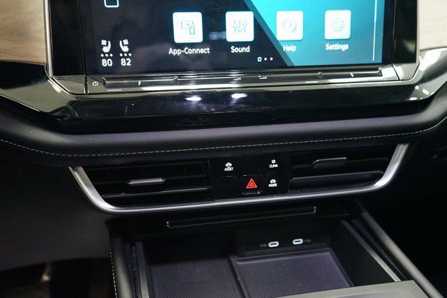 Used 2024 Volkswagen Atlas SE image 41