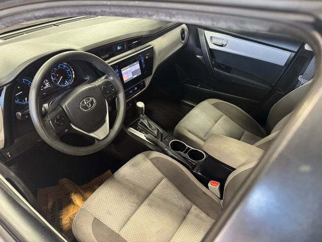Used 2017 Toyota Corolla LE image 11