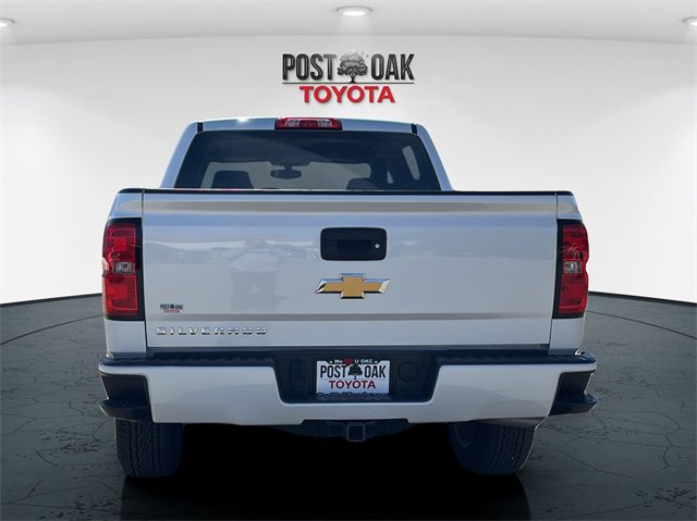 Used 2018 Chevrolet Silverado 1500 LT w/ All Star Edition image 6