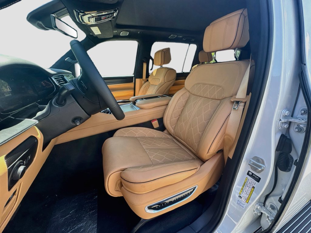 New 2026 Jeep Grand Wagoneer Summit AWD/4WD image 22