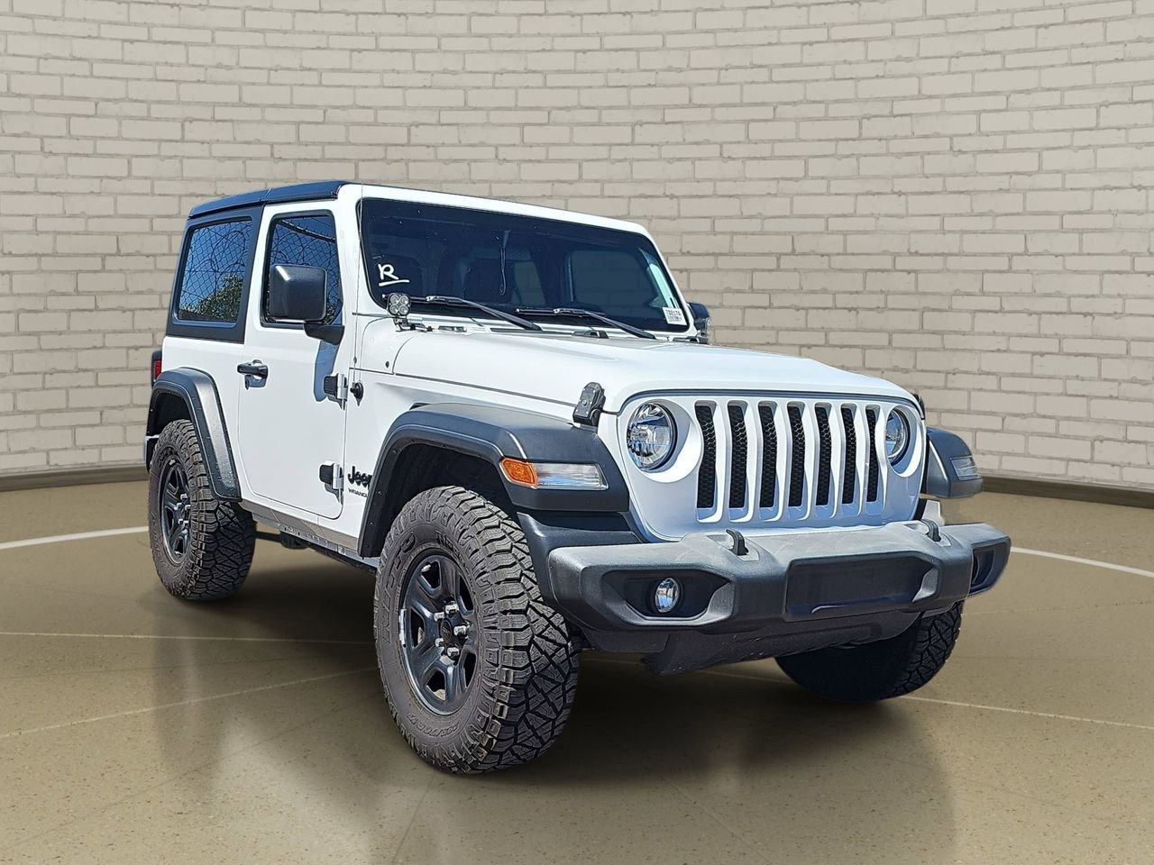 Used 2022 Jeep Wrangler Sport image 3