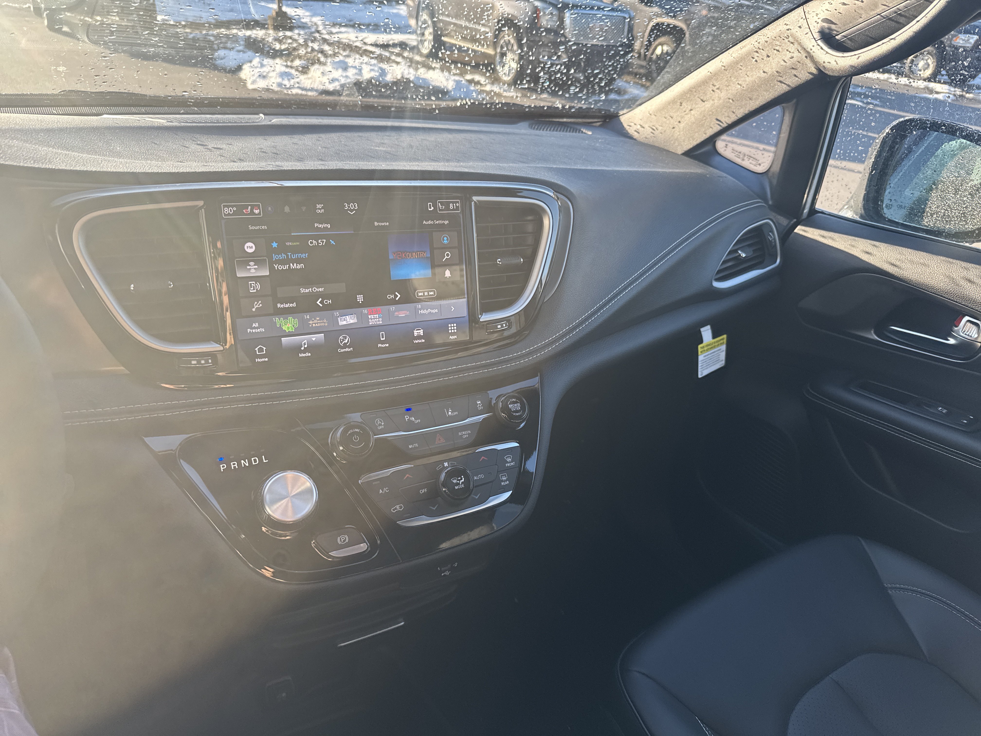 New 2026 Chrysler Pacifica Select FWD image 23