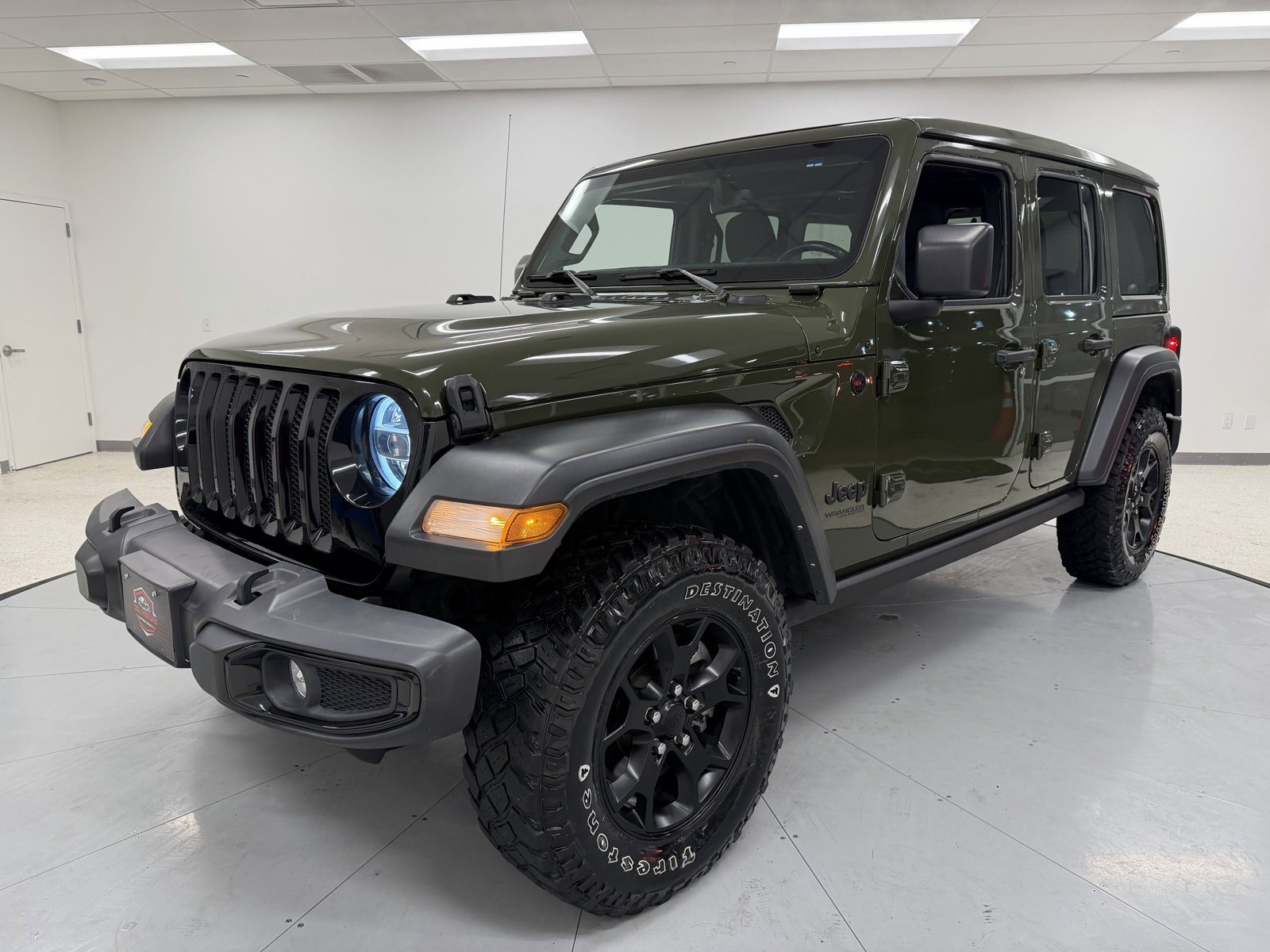 Used 2021 Jeep Wrangler Unlimited Willys image 3