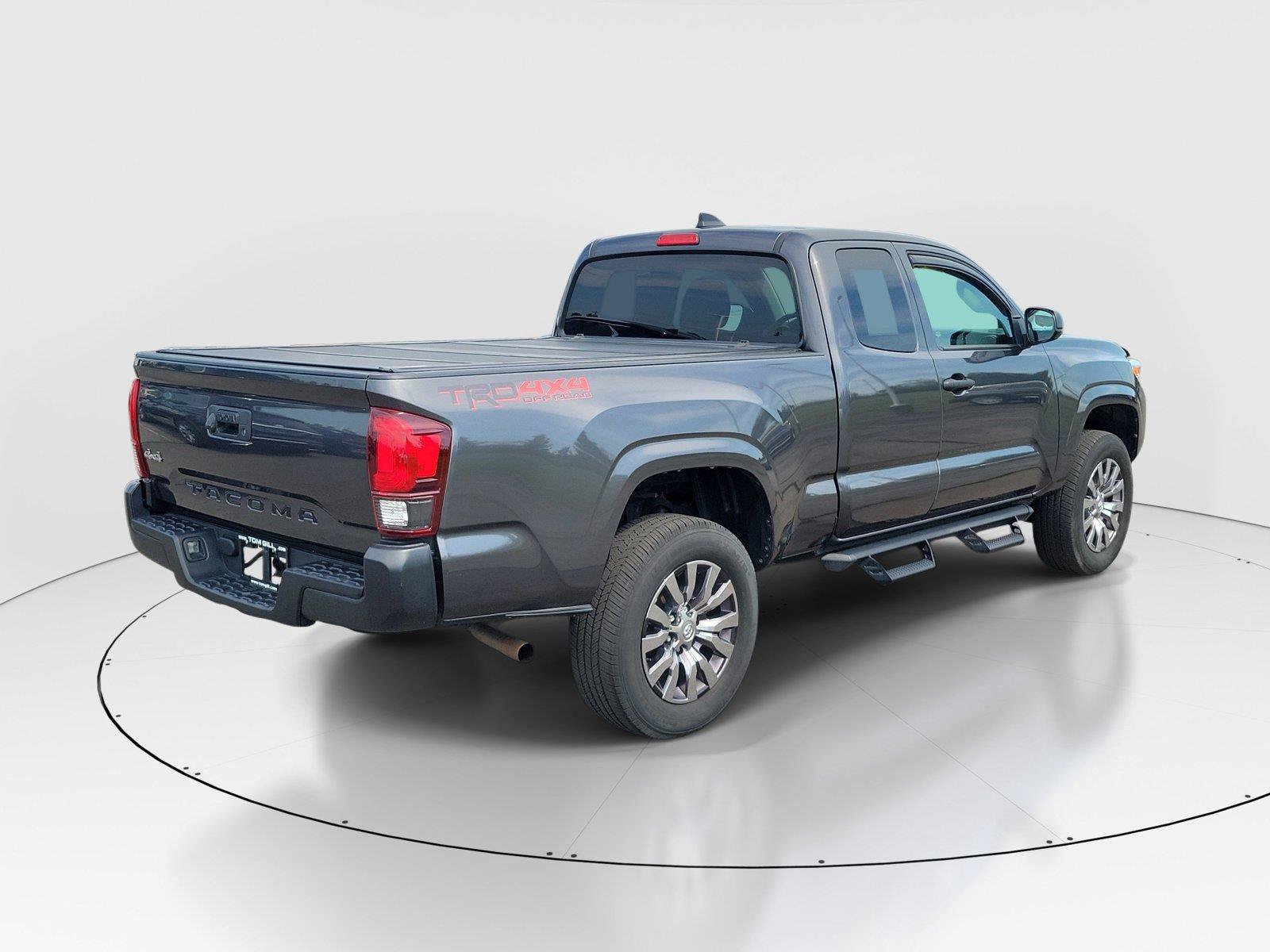 Used 2023 Toyota Tacoma SR AWD/4WD image 4