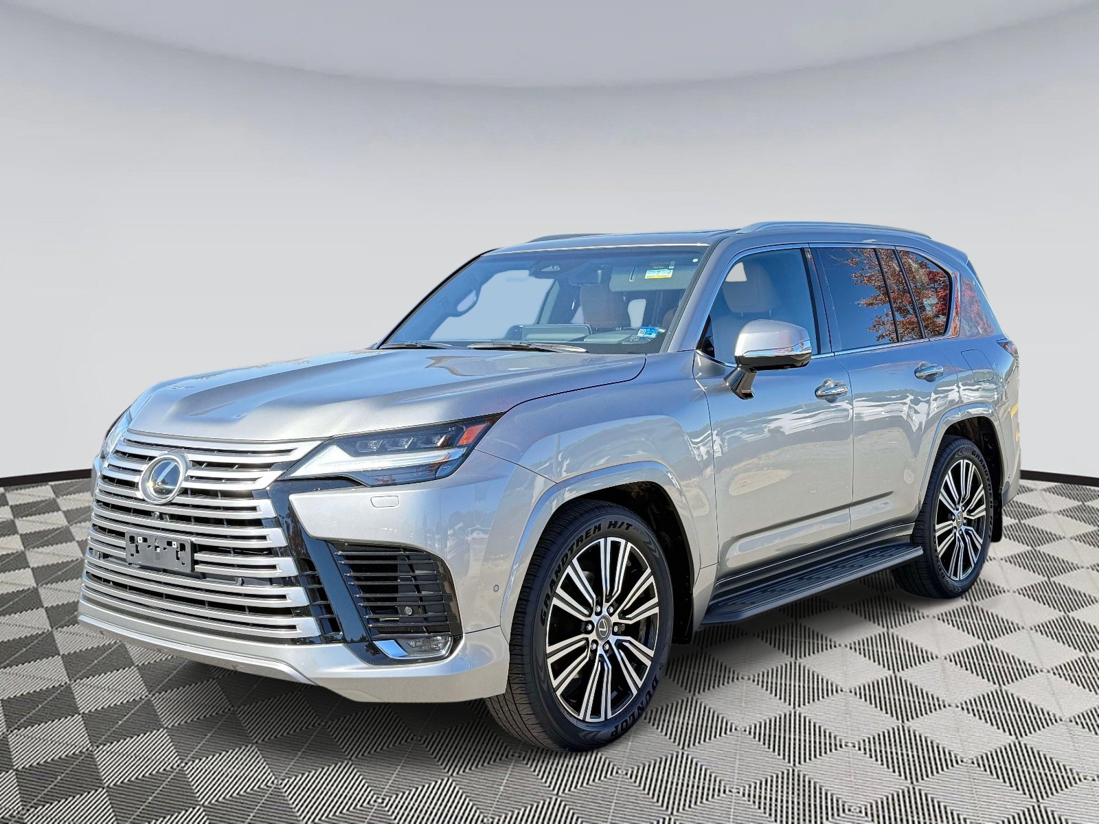 Used 2026 Lexus LX 700h Luxury w/ Accessory Package (Z1) AWD/4WD image 5