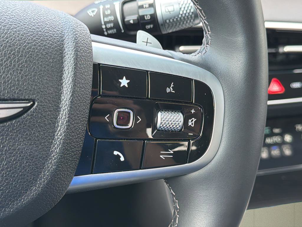 Certified 2026 Genesis GV70 2.5T AWD/4WD image 23