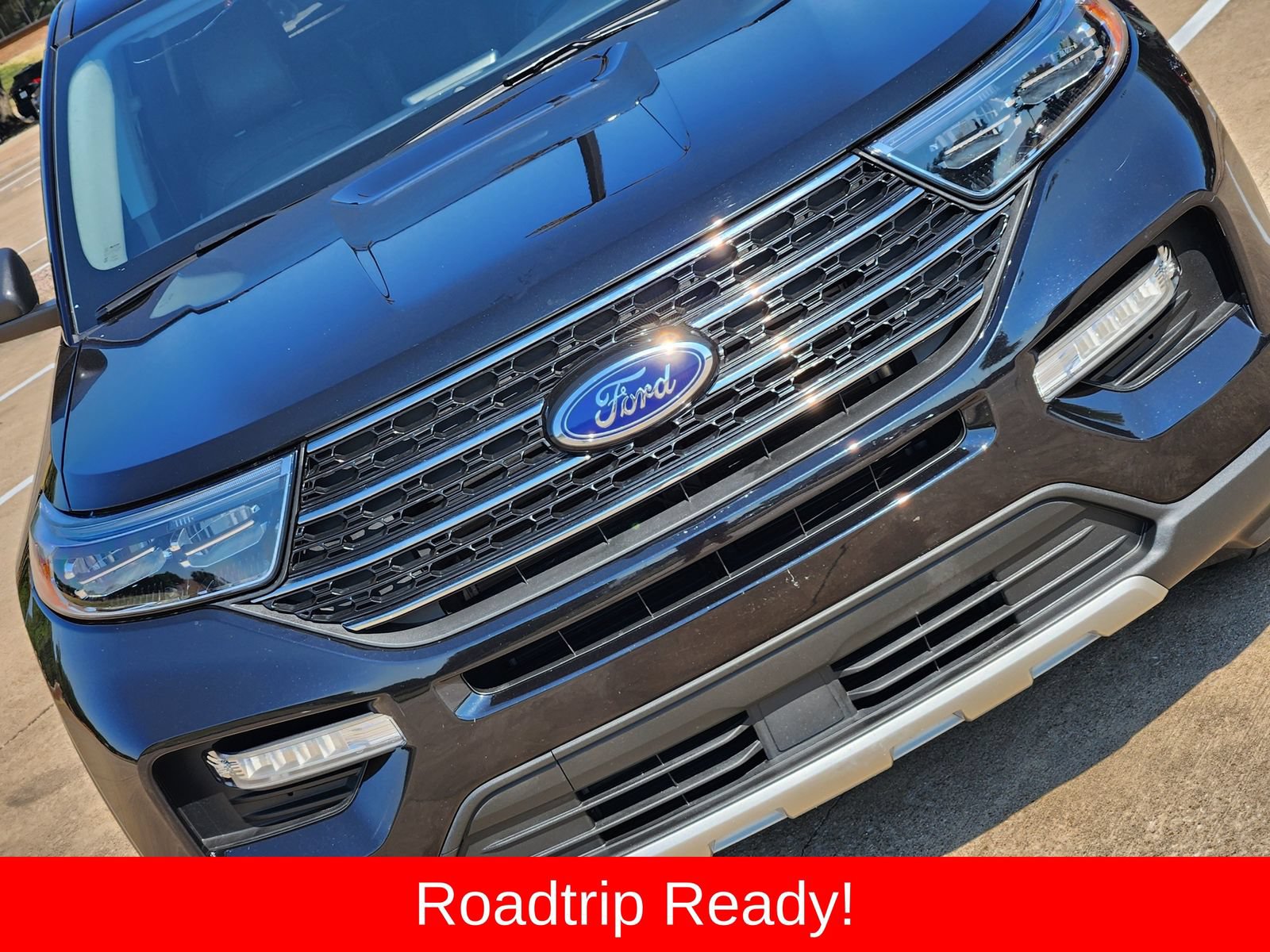 Used 2024 Ford Explorer XLT w/ Equipment Group 202A AWD/4WD image 14