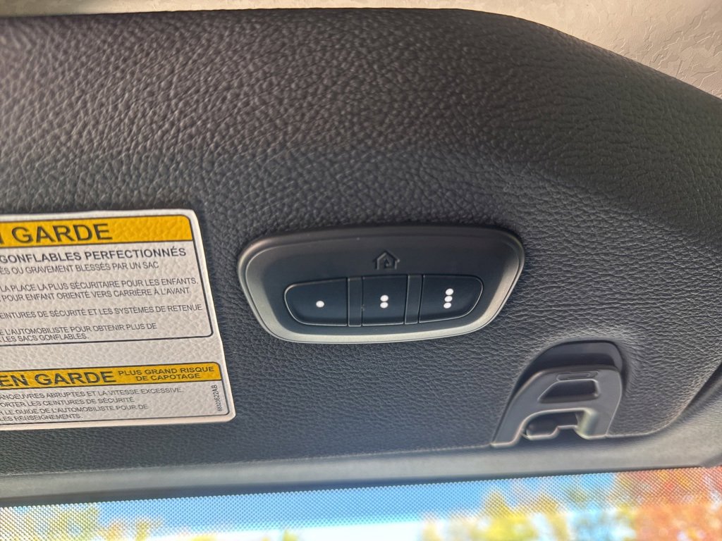 Used 2018 Jeep Wrangler Unlimited Sahara image 31