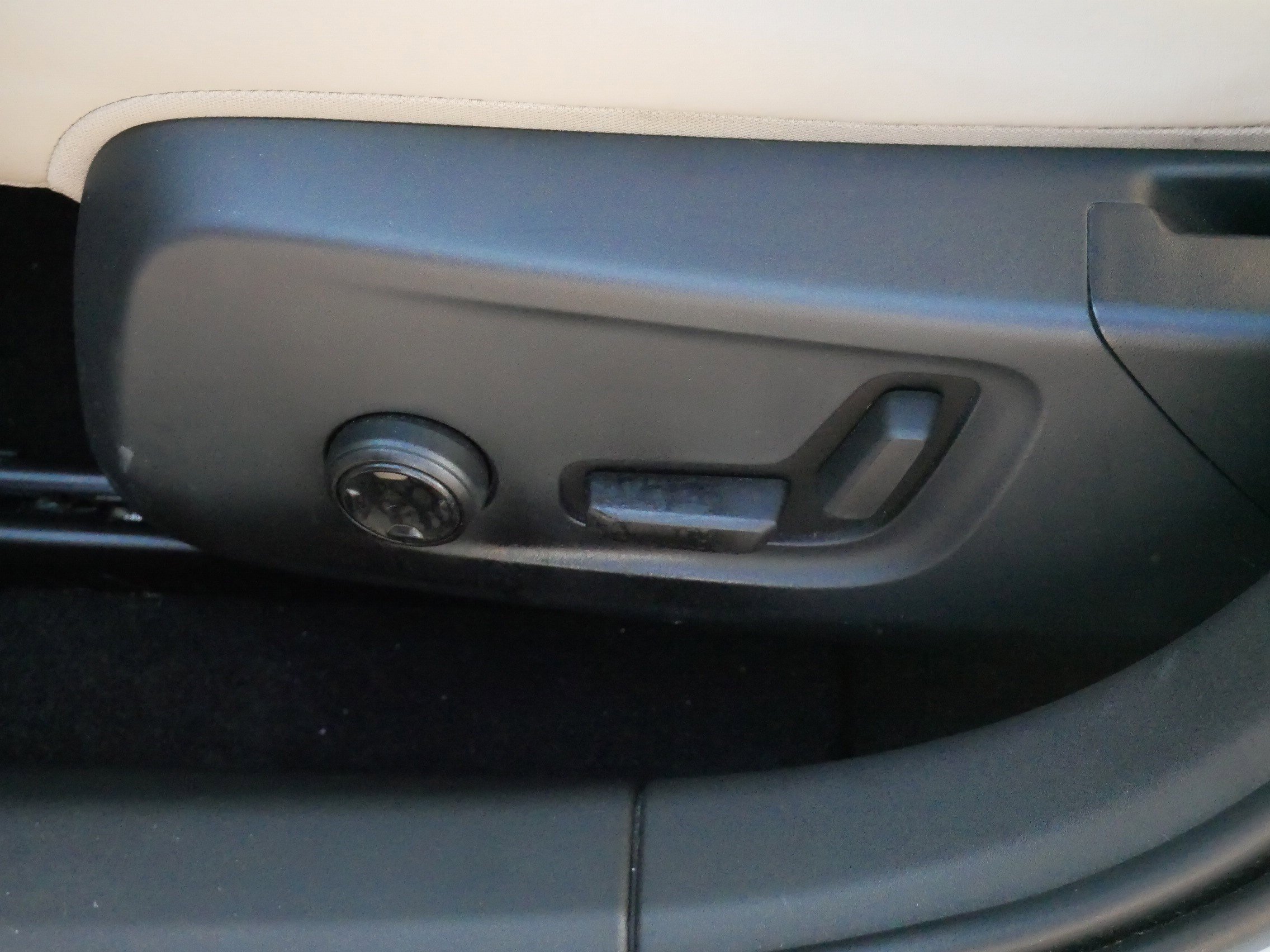 Used 2022 Polestar Polestar 2 w/ Plus Package image 20