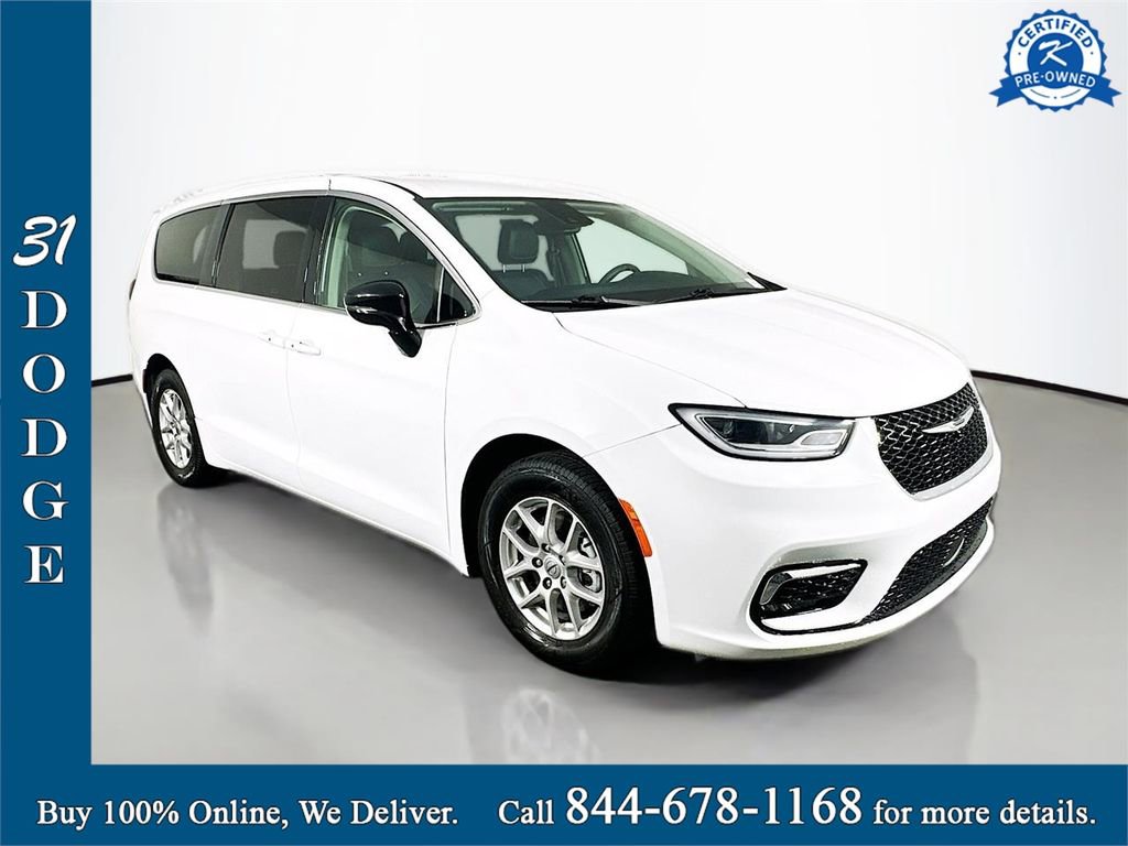 Used 2024 Chrysler Pacifica Touring-L image 1