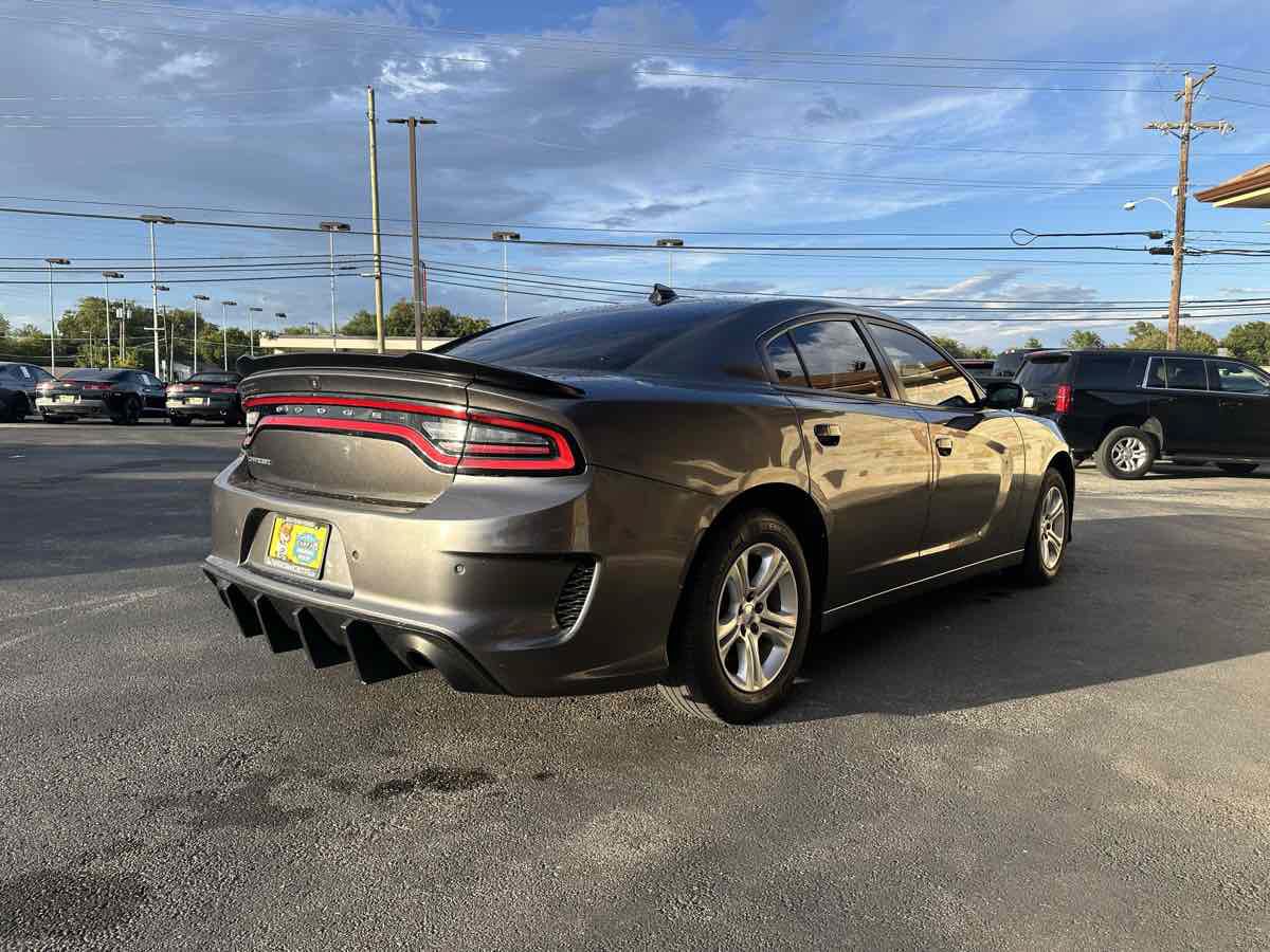 Used 2023 Dodge Charger SXT RWD image 5