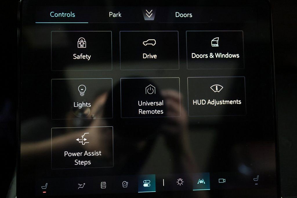 Used 2026 Cadillac Escalade ESV Sport w/ Touring Package image 30