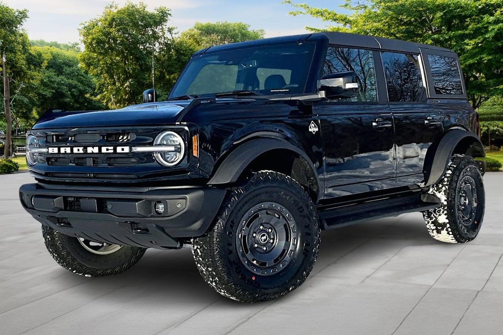 New 2025 Ford Bronco Outer Banks w/ Sasquatch Package image 2