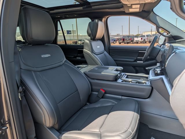 New 2027 Ford Expedition Platinum w/ Stealth Appearance Package AWD/4WD image 22