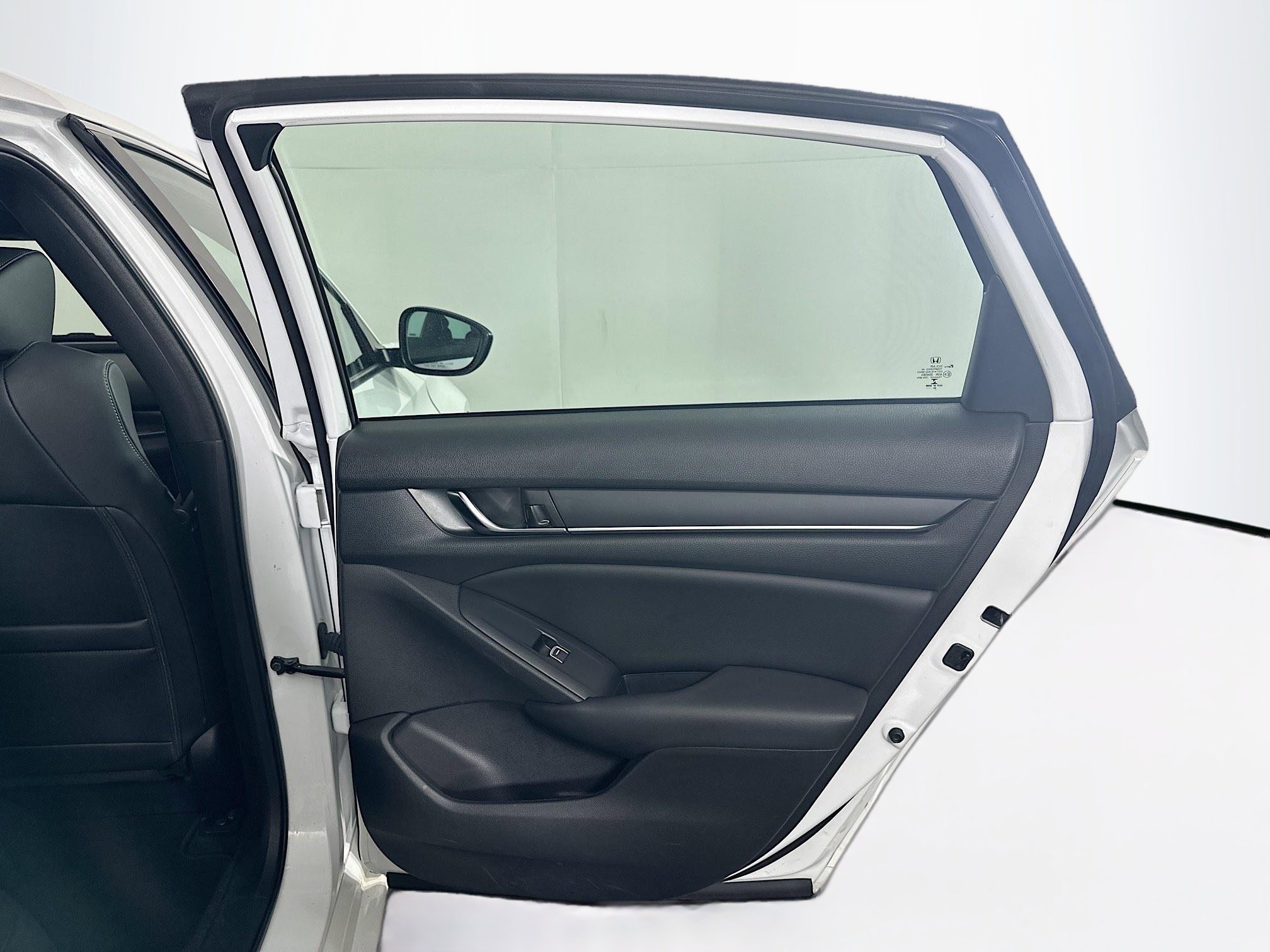 Used 2022 Honda Accord Sport image 28