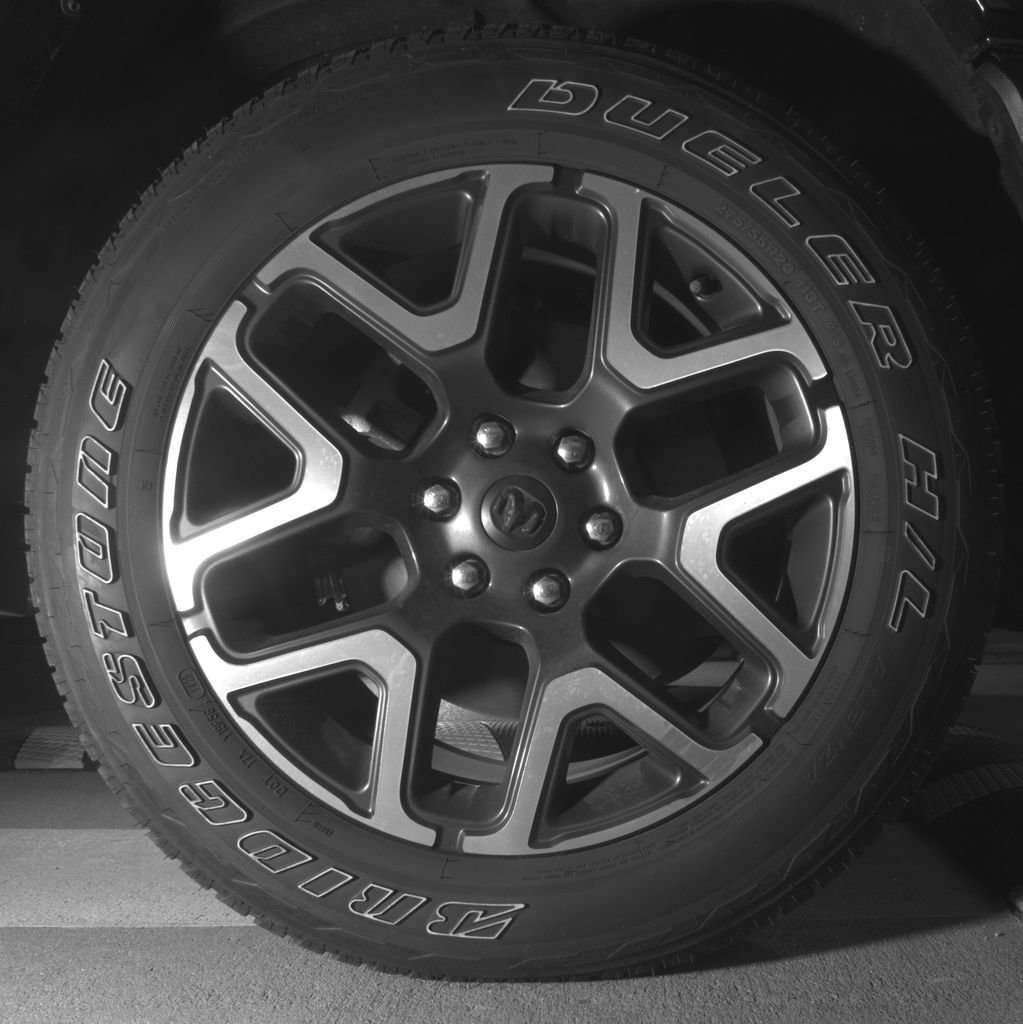 Used 2025 RAM 1500 Laramie w/ Sport Appearance Package image 12