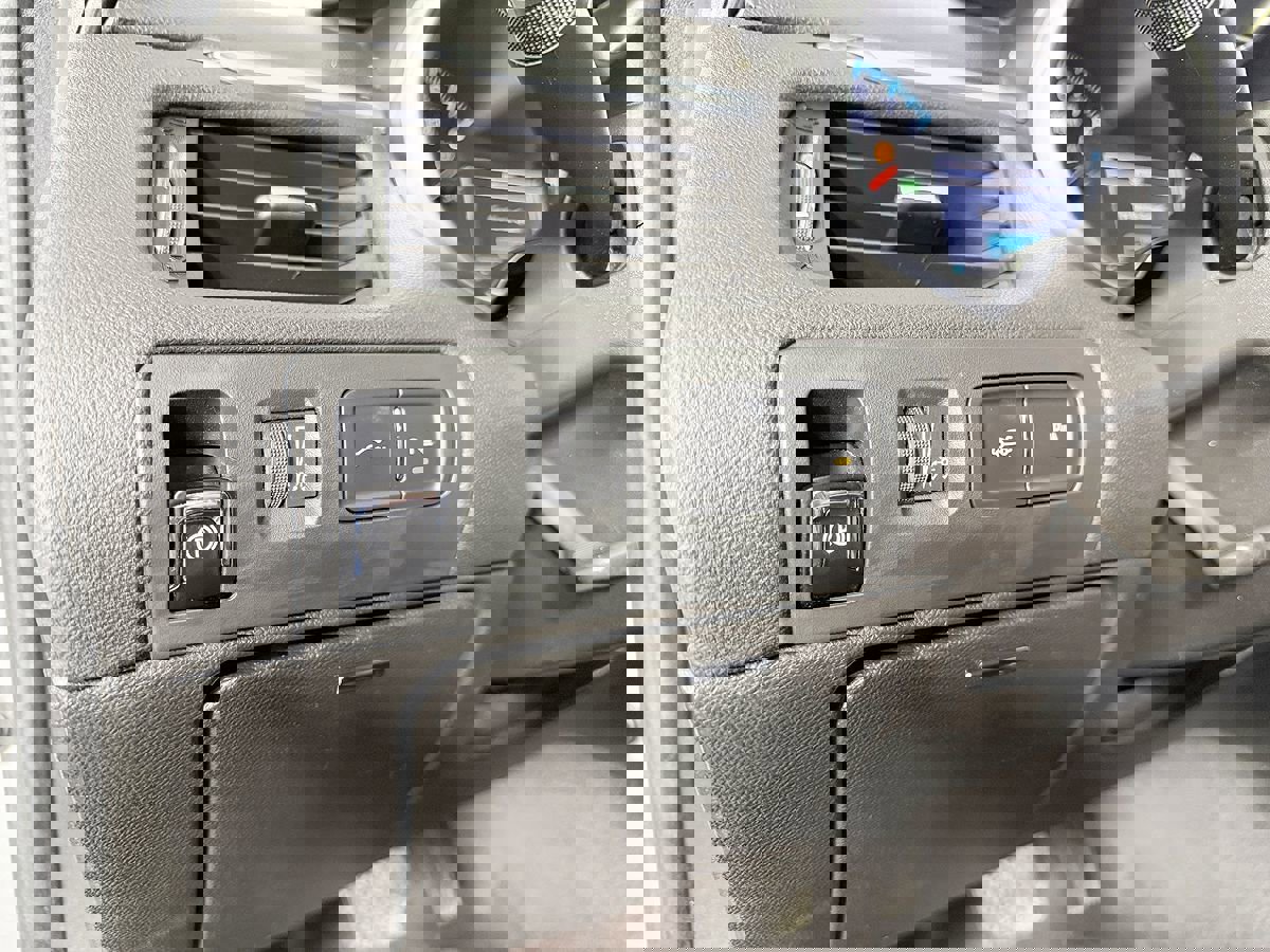 Used 2018 Chevrolet Impala Premier FWD image 30