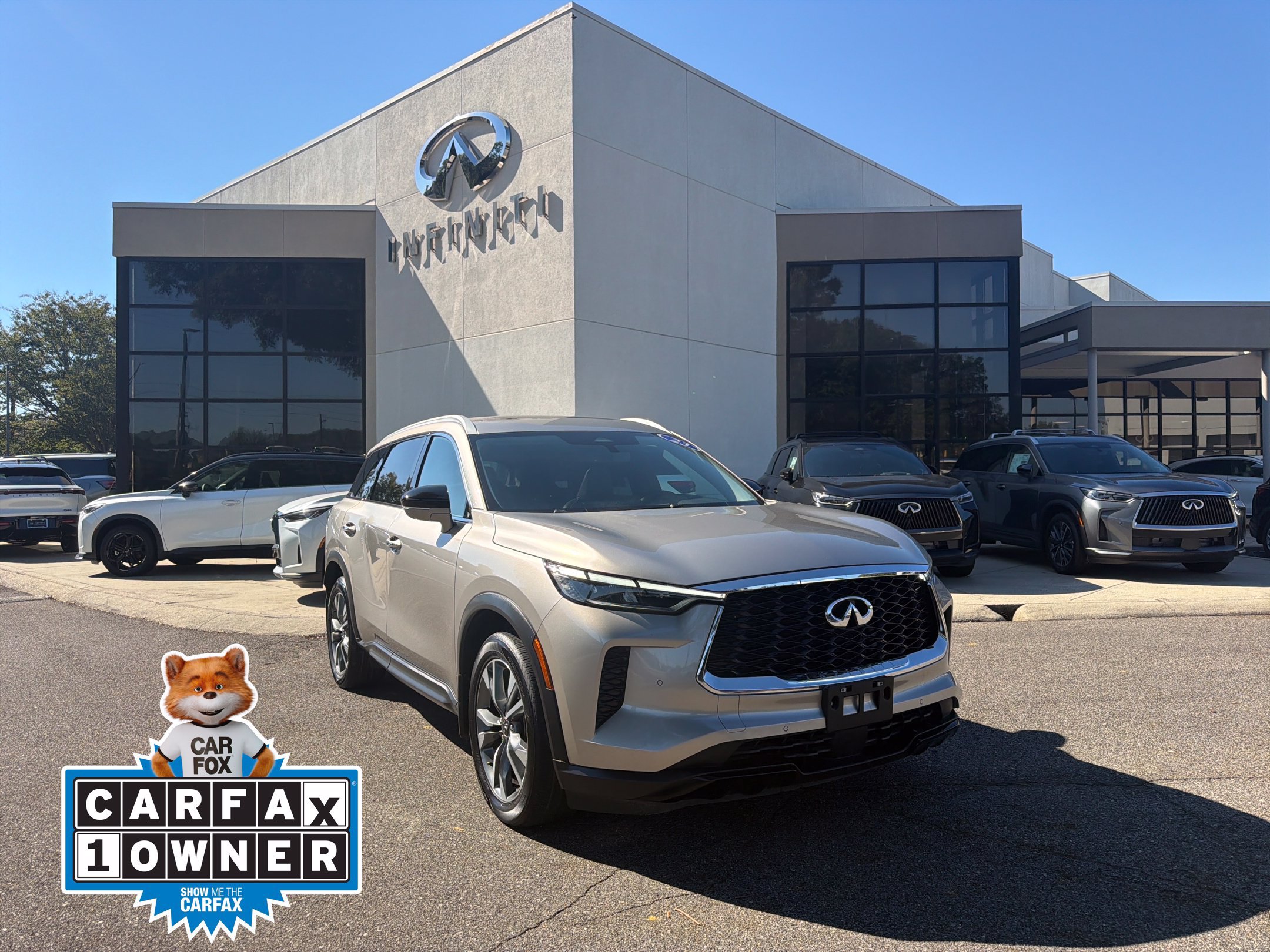 Certified 2023 INFINITI QX60 Luxe w/ Cargo Package AWD/4WD image 1